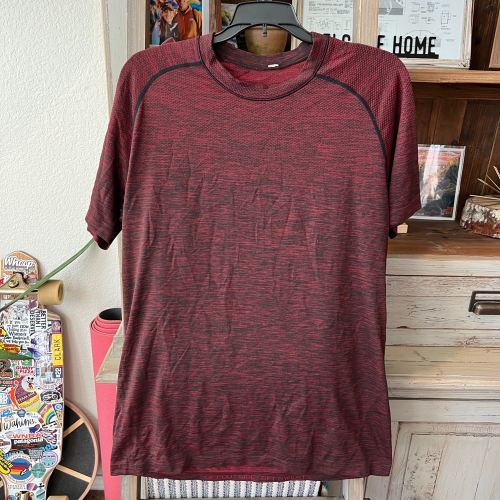 Lululemon men’s metal vent tech tee size medium
